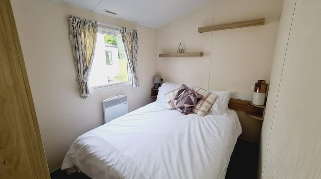 Tunstall View Caravan Holidays At Sand Le Mere Exterior photo